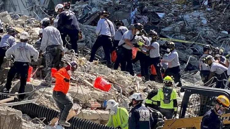    Mayamidə 13 mərtəbəli bina çökdü - 10 ölü,   150 itkin