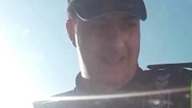    Nazir rüşvət aldığı iddia edilən polisi cəzalandırdı    - Video