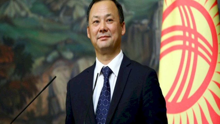    Ruslan Kazakbayev Bakıya gəlir   