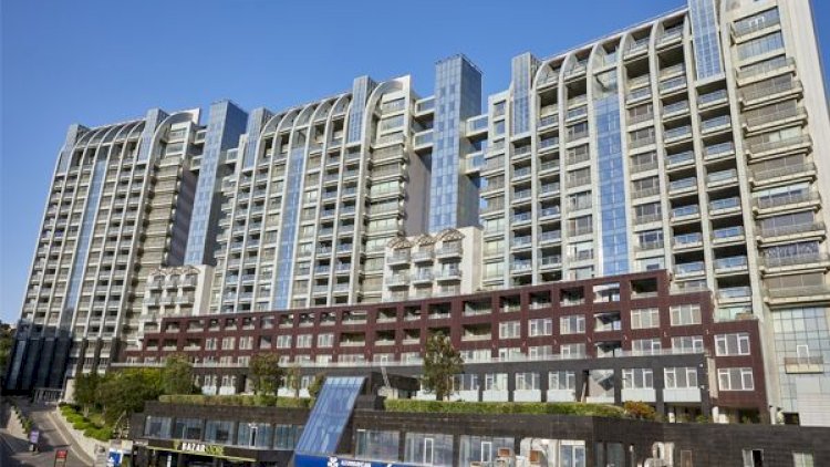    Van Damm Bakıda bahalı mənzillər aldı   