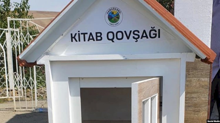    “‘80-90 min manatlıq maşını var, baxırsan evində  kitab yoxdur”   