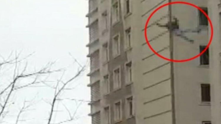    28 yaşlı gənc özünü hündürmərtəbəli binadan atdı   