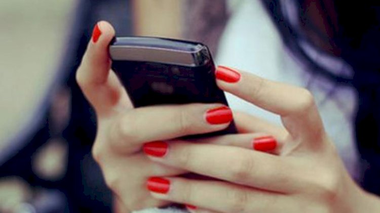    Telefon danışıqlarımızı kim dinləyir?   