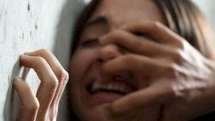    Ukraynada azyaşlı əlil qız atası və dayısı tərəfindən illərlə zorlandı   
