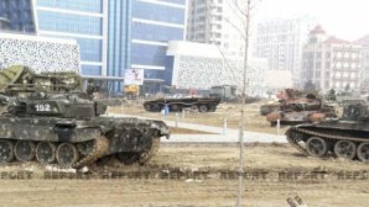    Erməni terror təşkilatının üzvü müharibədən sonra Bakıya necə gəlib?   - Zəfər parkında gəzirmiş...