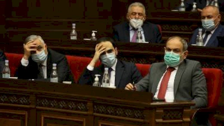    Paşinyan Rusiyanın tələbi ilə onu vəzifəsində saxlayacaq - İddia   