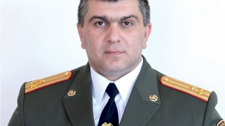    General Xaçaturov ordudan qovuldu   
