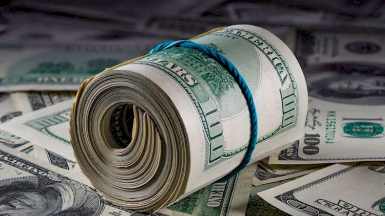    Azərbaycanda dollarla bağlı nə baş verir? –Limit oyununun pərdəarxası   