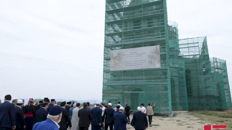    Azərbaycandakı dini konfessiyaların rəhbərləri Şuşada Qazançı kilsəsini ziyarət ediblər - Fotolar   