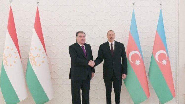    Emoməli Rəhmon İlham Əliyevə zəng etdi   