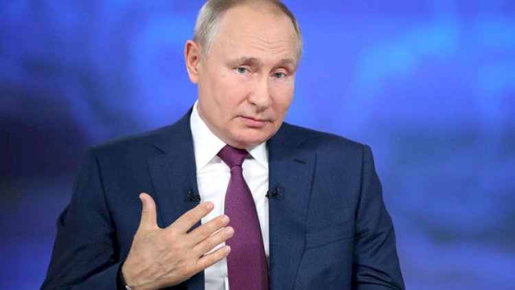    “Biz vahid xalqıq” - Putin Ukraynadan yazdı   