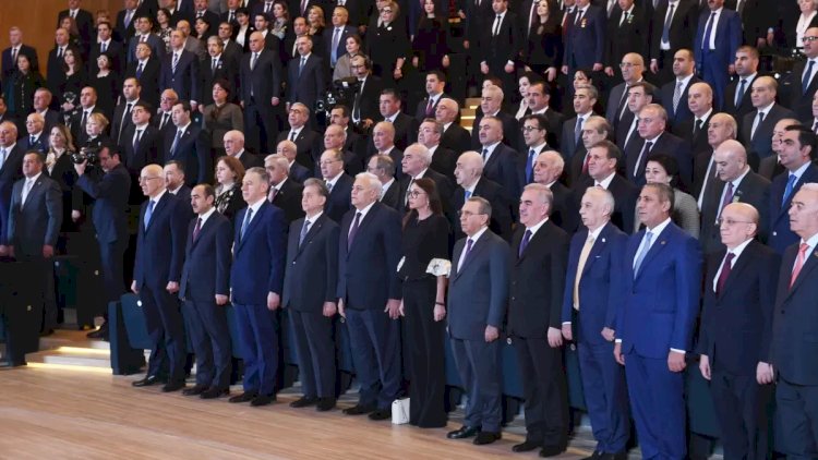    Hakim partiyada səssiz YENİLƏNMƏ... – Deputatlar və məmurlar YAP-dakı vəzifələrini itirdilər   