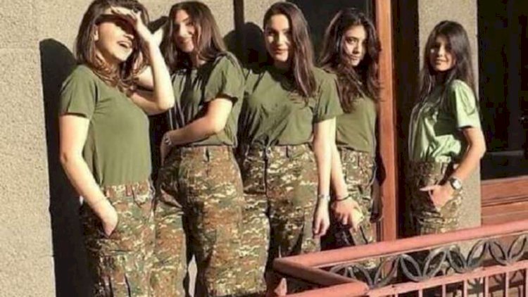    Maşının arxası erməni qadınlarla dolu idi, hamısı da ...   