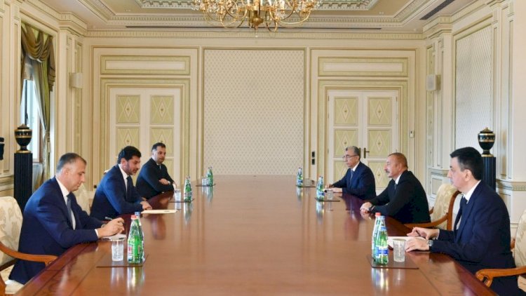    İlham Əliyev Tbilisi merini qəbul etdi   