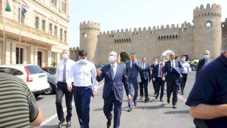    Tbilisi meri Bakını gəzib - Fotolar   