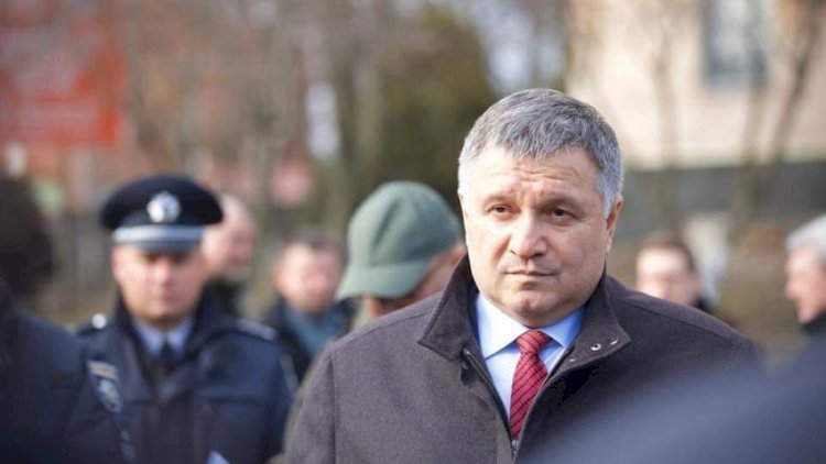    Arsen Avakov niyə istefa verib?   - Səbəb bilindi