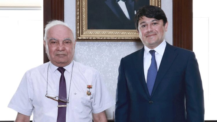    Komitə sədri Cavanşir Quliyevi medalla təltif etdi   