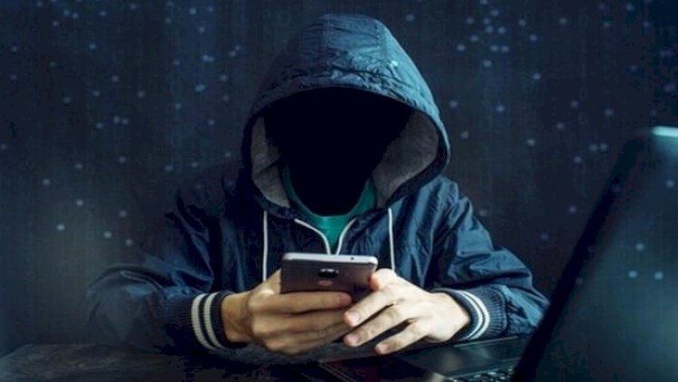    Azərbaycan jurnalistlərinin, ictimai fəalların telefonları izlənilibmi?    