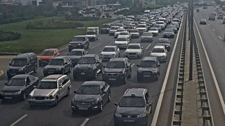    Bakıda daha bir avtomobil qəzası -  Sıxlıq var   