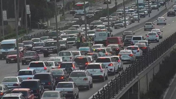   Sürücülərin nəzərinə: Bakının bu küçələrində tıxac var   