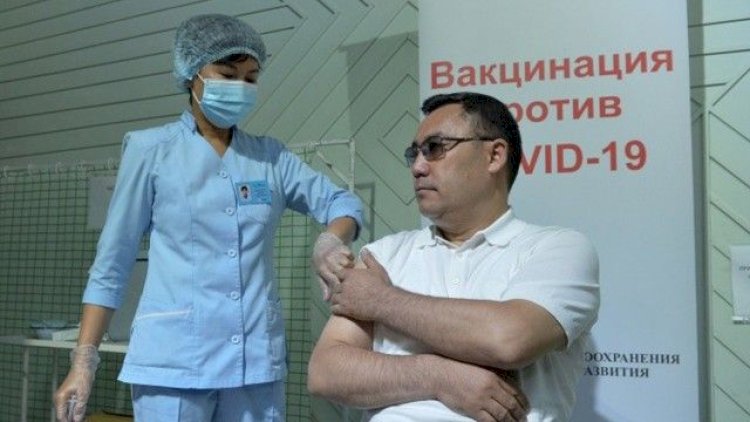    Qırğızıstan prezidenti peyvənd vurdurdu   