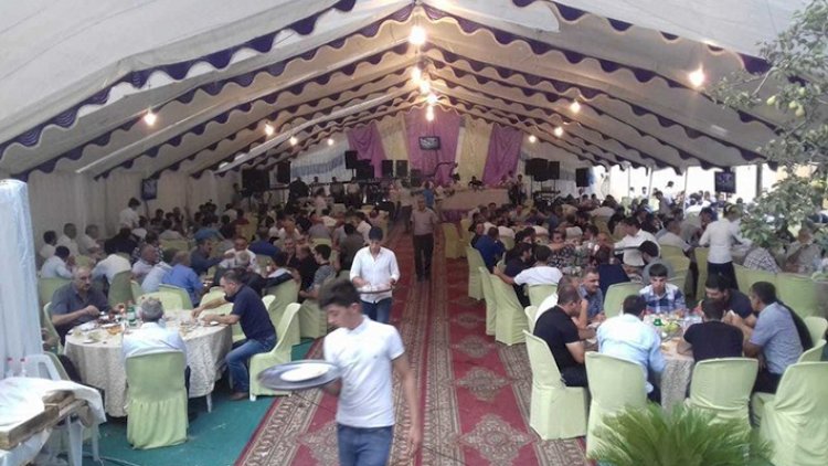    Həyətində “palatka“ toyu edən ata cərimələndi   