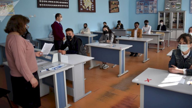    Aşağı qiymət alan şagirdlər nə edəcək?   