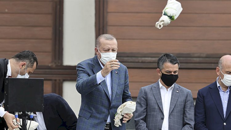    Ərdoğan insanlara niyə çay payladı? – Maraqlı səbəb   
