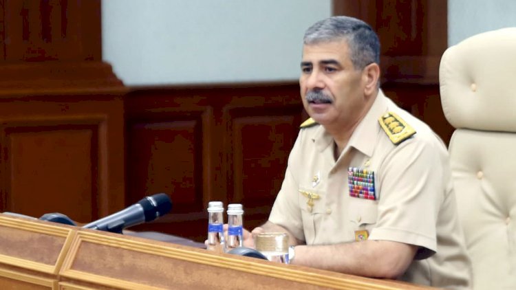    Nazir Prezidentin əmrini ordu rəhbərliyinə çatdırdı: “İstənilən təxribata...”   