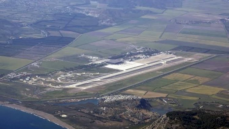    Türkiyədə hava limanı yaxınlığında güclü yanğın   