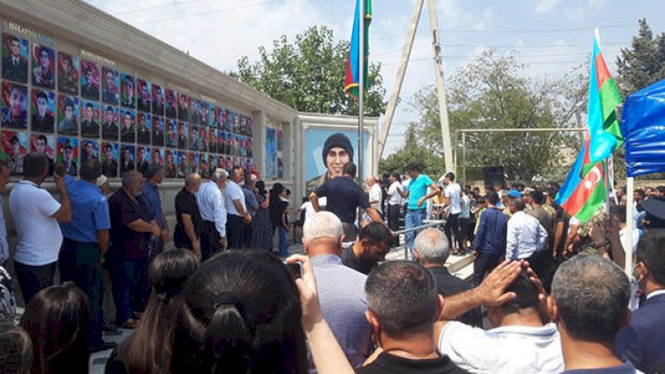    Şəhid atası 69 şəhidin xatirəsini əbədiləşdirdi - Foto   
