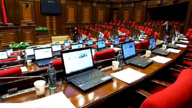    Erməni deputat: “Milli Məclis uşaq bağçası kimi idarə olunur”   