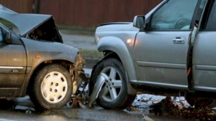    Neftçalada iki avtomobil toqquşdu: Sürücülər xəsarət aldı   