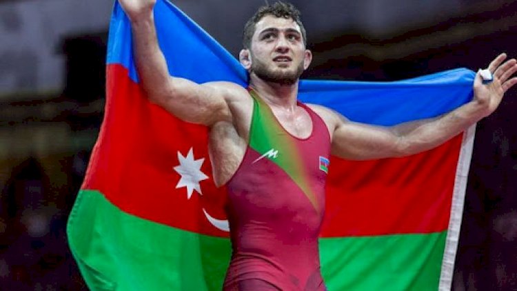    Dünya çempionu Hacı Əliyev: “Baxın, budur avropalaşmaq: Siqaret, “patı“, içki...“   