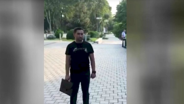    Polis parkda gəzintiyə çıxan koronavirus xəstəsini saxladı   