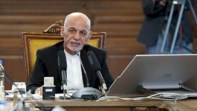    “Xarici səfirlər dedi ki, qaç, canını qurtar“ - Fərari prezident   