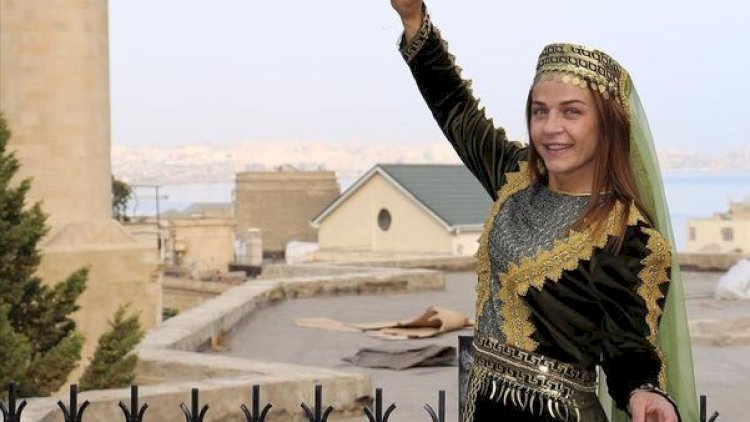    Mariya Stadnik Azərbaycan milli geyimlərində   - FOTOSESSİYA