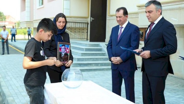    Vətən müharibəsi şəhidlərinin ailələrinə və müharibə əlillərinə evlər təqdim edildi - Fotolar   