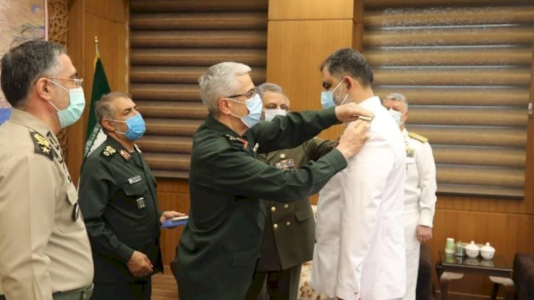    Yeni komandana admiral rütbəsi verildi   