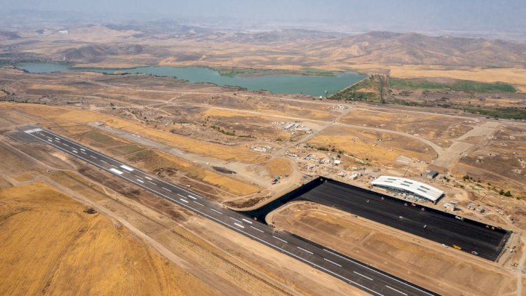    Füzuli Beynəlxalq Hava Limanı Reza Deqatinin gözü ilə... - Fotolar   