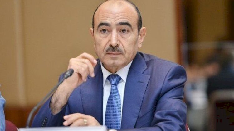    Əli Həsənovdan yayılan intim fotolarla bağlı   AÇIQLAMA