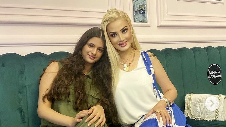    Məleykə Əsədova: “Dava-qırğınların içərisində...“   