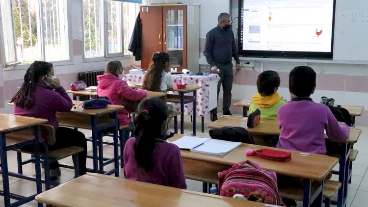    “Məktəbləri açıq saxlamaqla tədris ilini başa vuracağıq” - Ərdoğan   