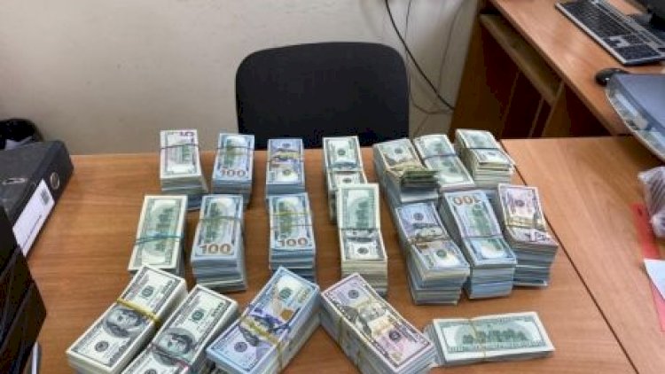    Bakı sakinini aldadıb 27 min dollarını aldılar   