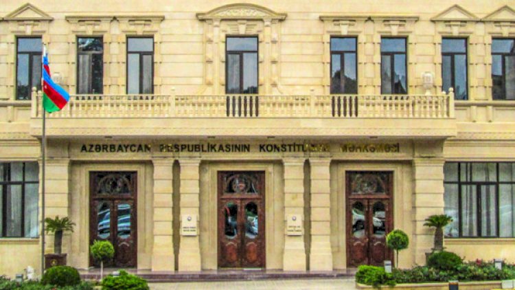    Konstitusiya Məhkəməsi əmək müqaviləsi  ilə bağlı qərar qəbul etdi   