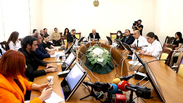    Paşinyanın deputatları Qarabağ komissiyasının yaradılması əleyhinə oldu   