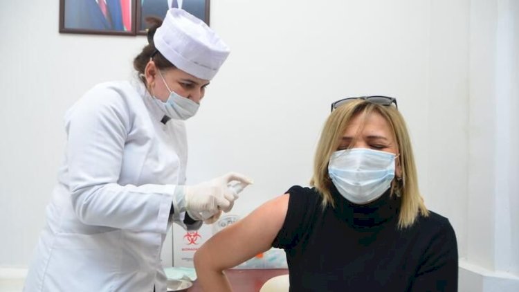    Vaksin vurdurmayanlarda koronadan ölüm riski 11 dəfə çoxdur   