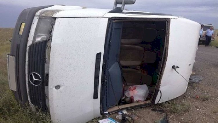    Şəmkirdə mikroavtobus aşdı: 2 nəfər yaralandı   