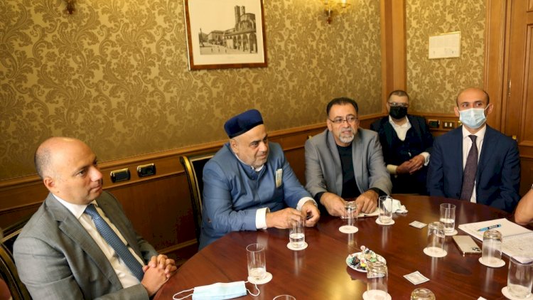   Şeyxülislam Moratinosla görüşdü   