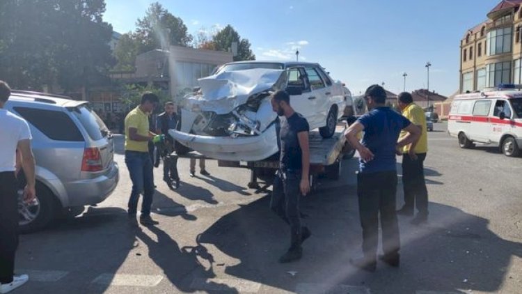    Gəncədə avtomobillər toqquşdu: Ölən və yaralananlar var - Foto   